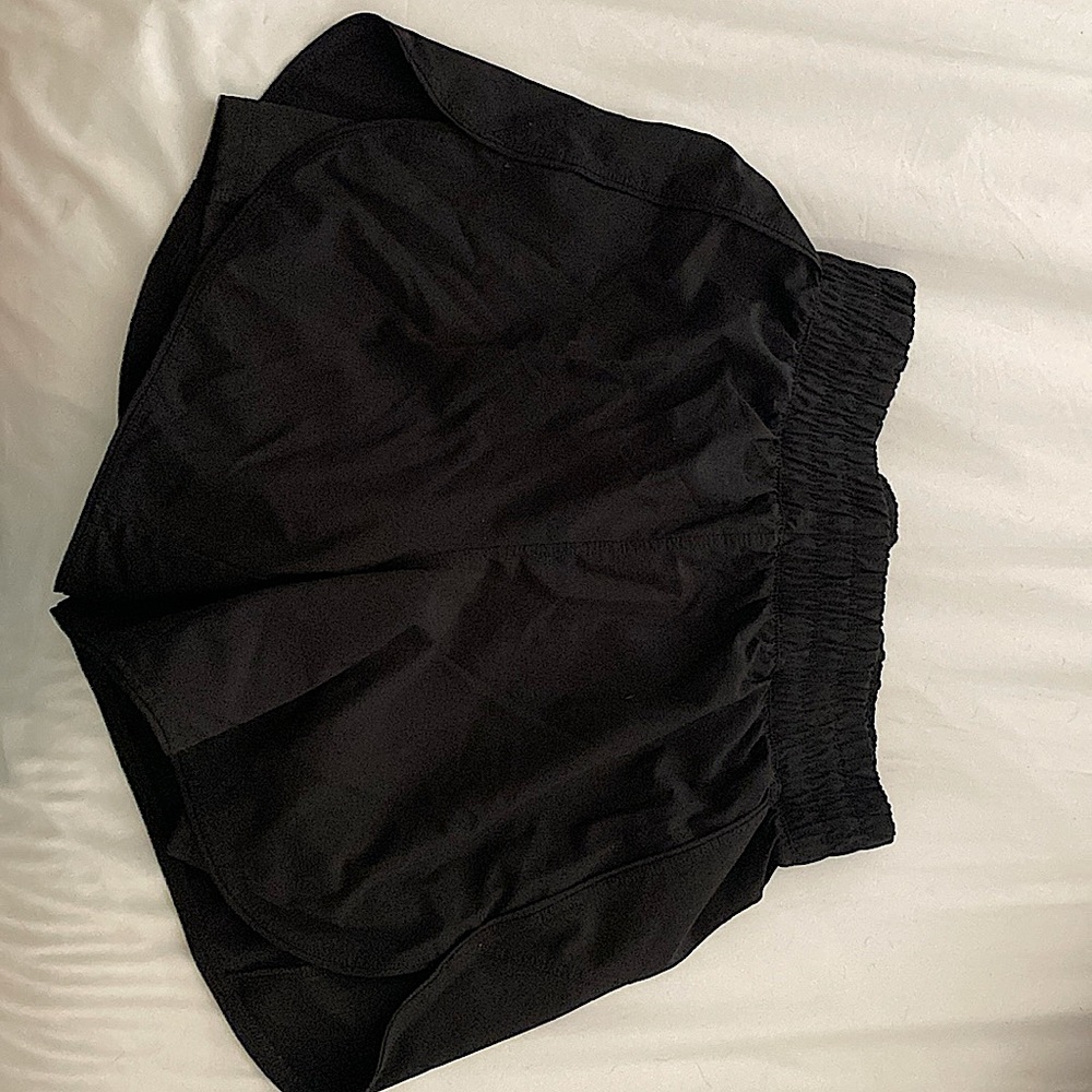 Active AVIA shorts with liner size 4-6